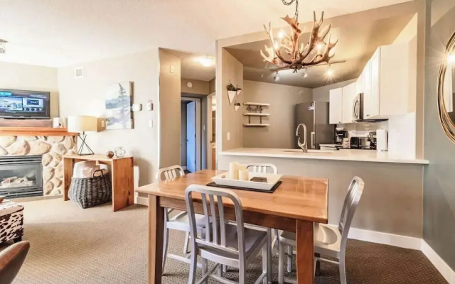 Spacious One Bedroom Suite - 412