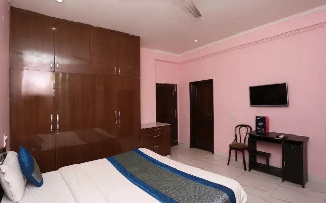 OYO 7526 near Artemis Hospital