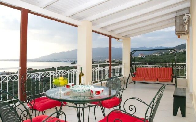 Romantic Sunsets 300m From The Beach