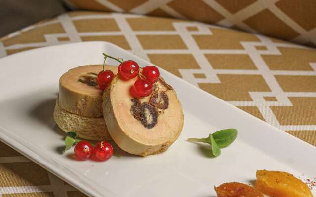Radisson Collection Muscat, Hormuz Grand