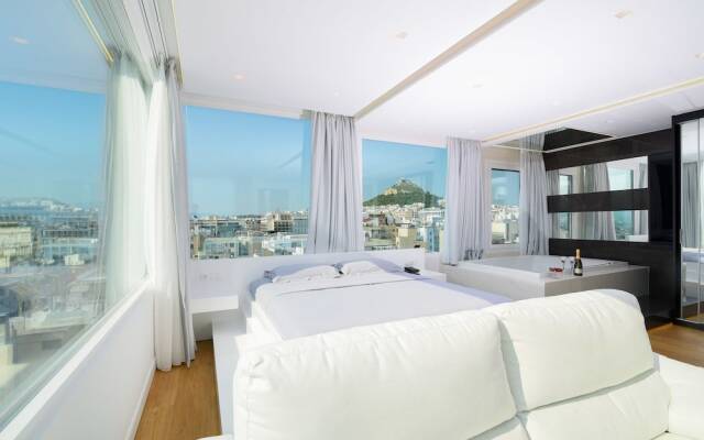 Majestic Homm Penthouse in the Heart of Plaka
