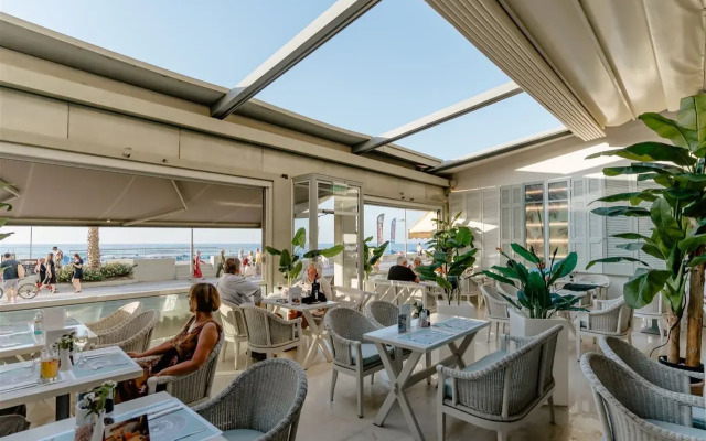 Palm Beach Hotel Apartments