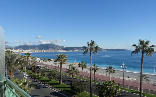 Les Yuccas Promenade des Anglais