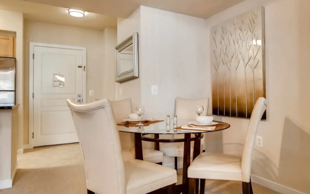 Bluebird Suites in Crystal City