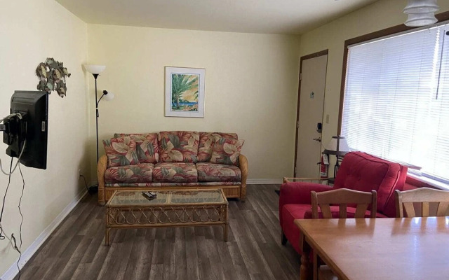 Holiday Court 07 - Osprey