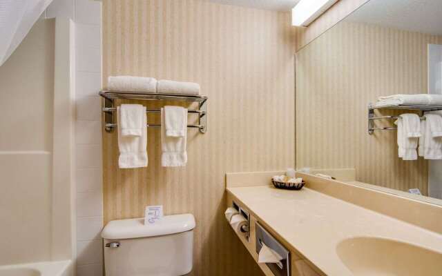 Peavine Inn And Suites High Prairie