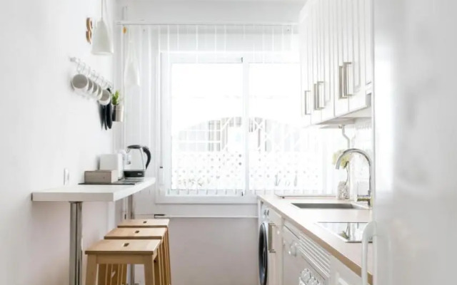 TRIANA 3 Bedrooms & 2 bath Parking Included