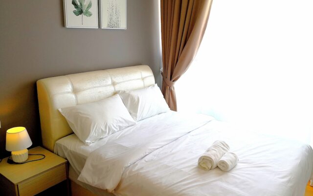 Sea View Homestay @ Country Garden Danga Bay