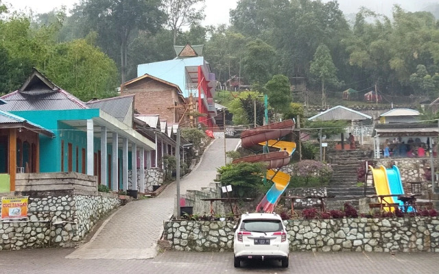 Penginapan Puncak DP
