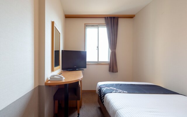 OYO Yutaka Hotel Kitakyushu Kokura