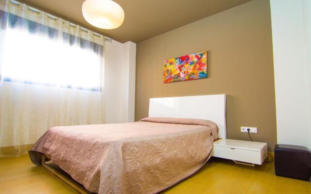 16:9 Playa Suites