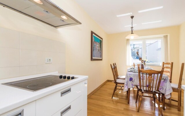 Beautiful Home in Kastav With Wifi and 3 Bedrooms