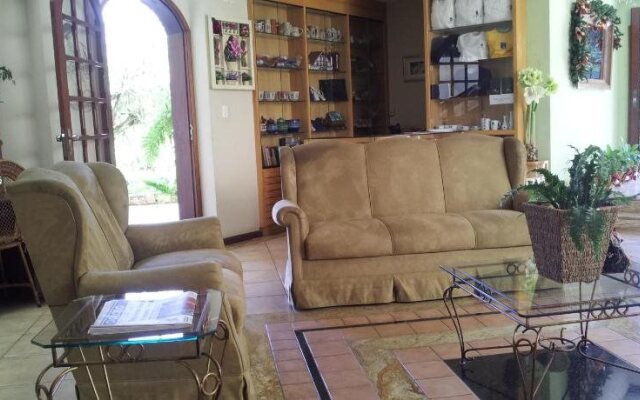 Hotel Dominguez Master