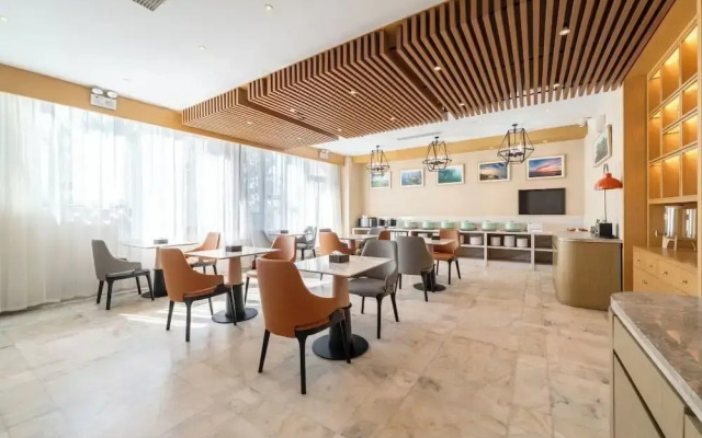 World Hotel Weihai Bathing Beach