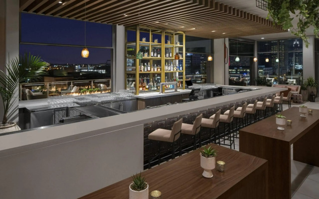 AC Hotel by Marriott Columbus Downtown