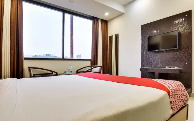 Oyo 60737 Hotel Purple Residency
