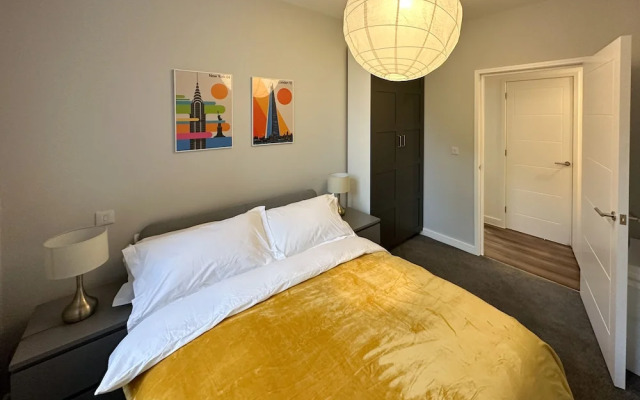 Toothbrush Apartments - Century House