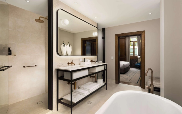 Hilton Melbourne Little Queen Street