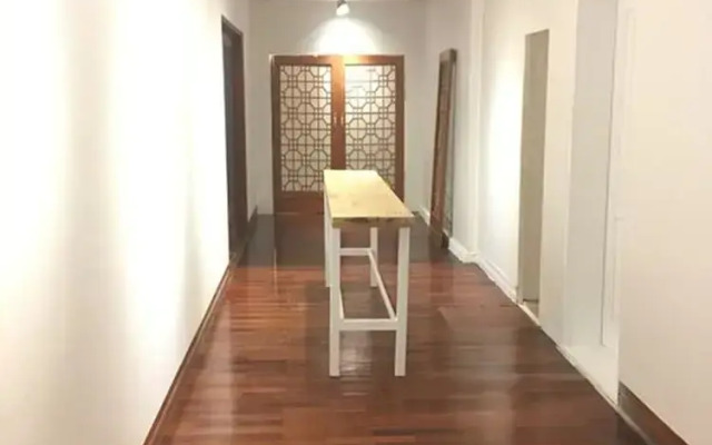 Rooftop Party Guesthouse - Hostel