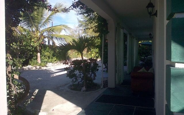 Silver Palm Guest House Turks and Caicos