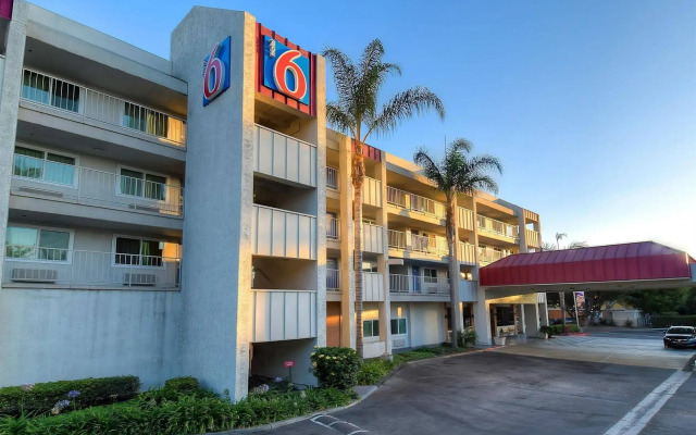 Motel 6 Anaheim Maingate