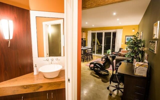 Crooked Tree Guest Suites
