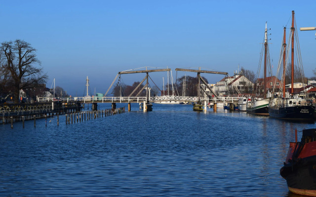 Cottage, Freest in Freest