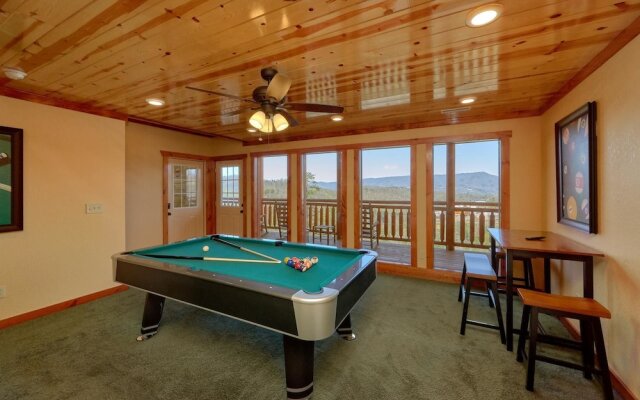 Summit Pool Lodge Apartment 6
