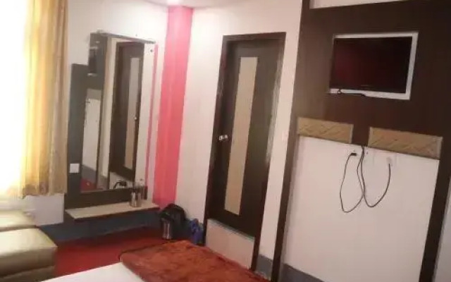 Hotel Flavours Inn