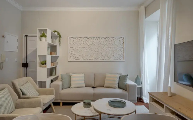 Bairro Alto Elegant by Homing