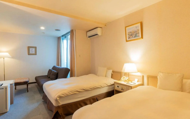 Hotel New Century