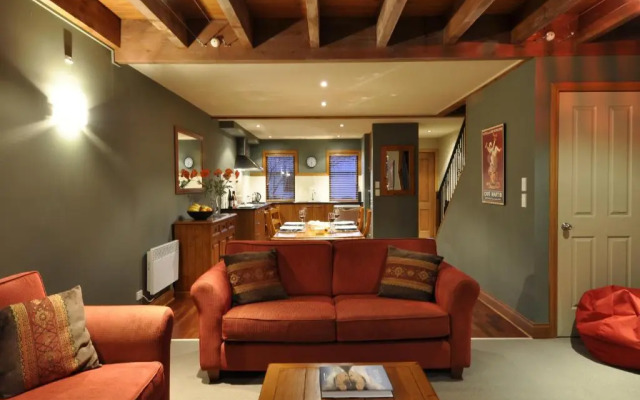 Luxury on Lansdown