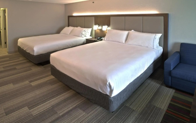 Holiday Inn Express & Suites Evansville North by IHG