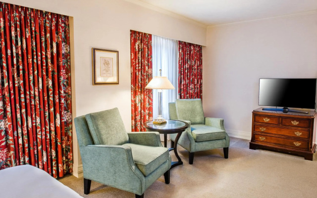 Mayflower Park Hotel