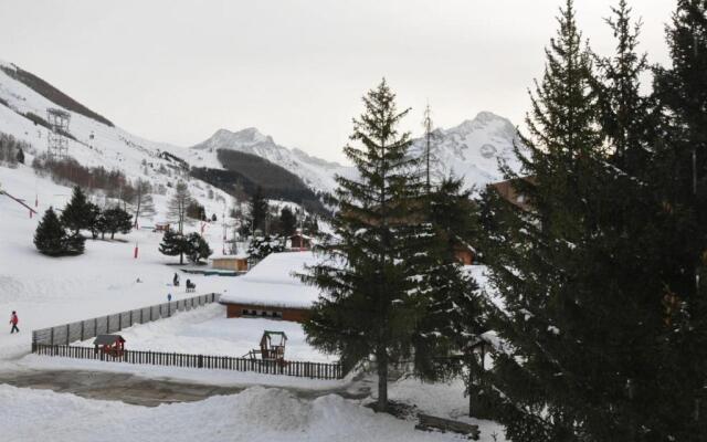 Appartement Les Deux Alpes, 1 pièce, 4 personnes - FR-1-348-189