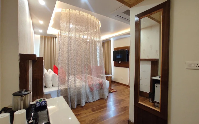 Abhilashi Residency & Spa Manali