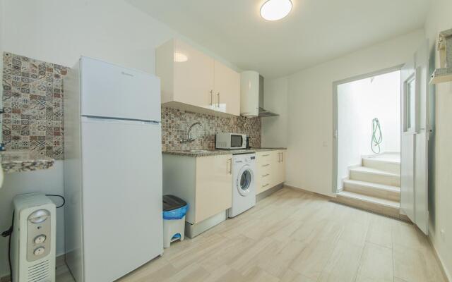 B21 - Oliveira Cozy Flat