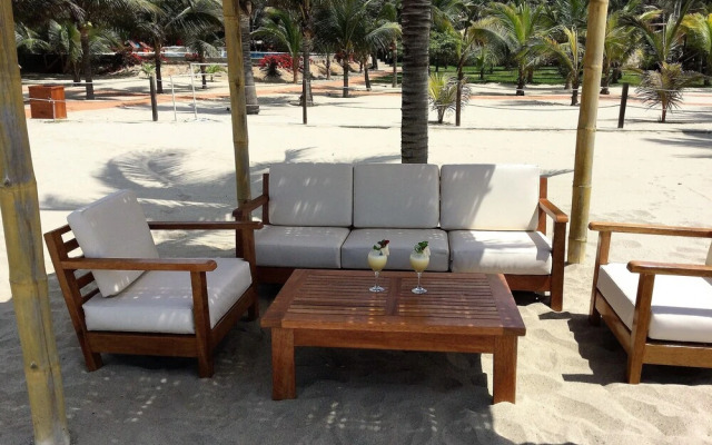 Bungalows & Suites Punta Camarón