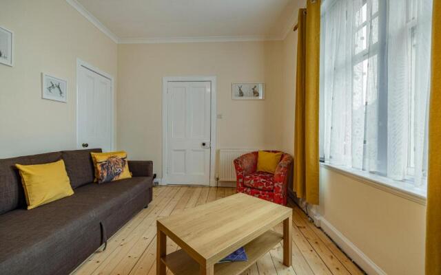 Bright flat in Lauder Centre