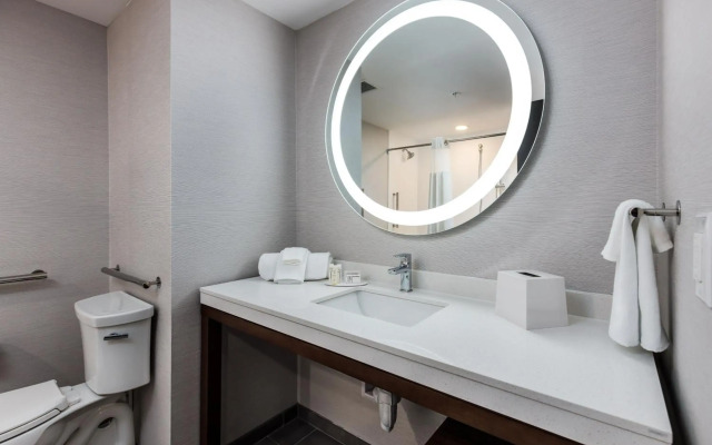 Courtyard by Marriott Pensacola I-10 West