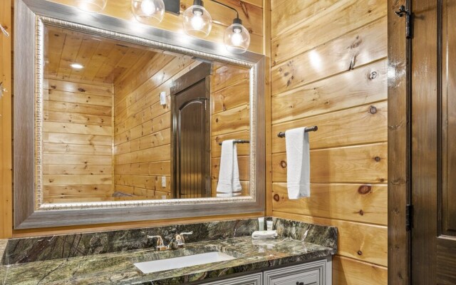 The Great Maple Retreat 13 Bedroom Home by Redawning