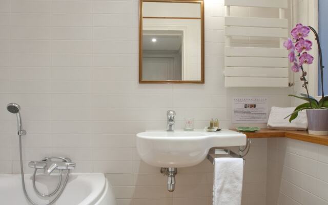 Hotelhome Paris 16