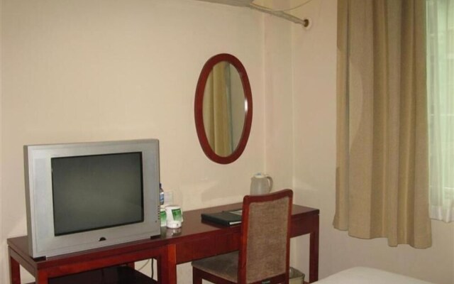 GreenTree Inn Chengdu Kuanzhai Alley RenMin Park Hotel