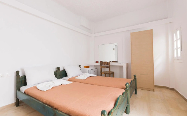 Sunny Days Hotel Fira Santorini
