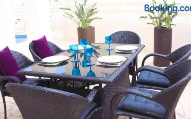 Oceanview Luxury Villa 012