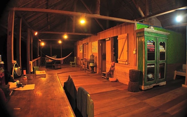 4 Pohon - Les 4 Arbres