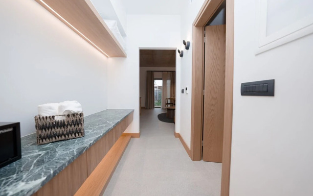Capital Luxury Suites