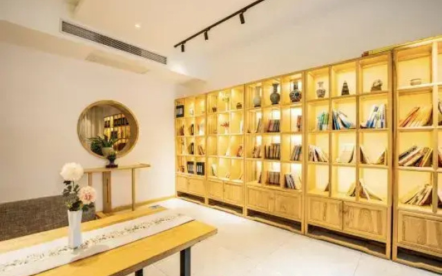 Shuxiang Mingyuan Homestay (Fanjingshan Scenic Area East Gate Branch)