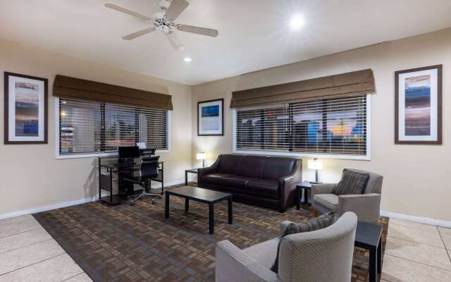 Days Inn by Wyndham Roswell