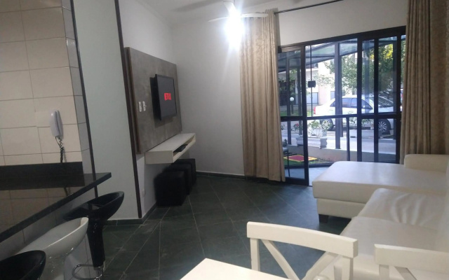 Apartamento Centro de Bertioga 100MTS da praia.